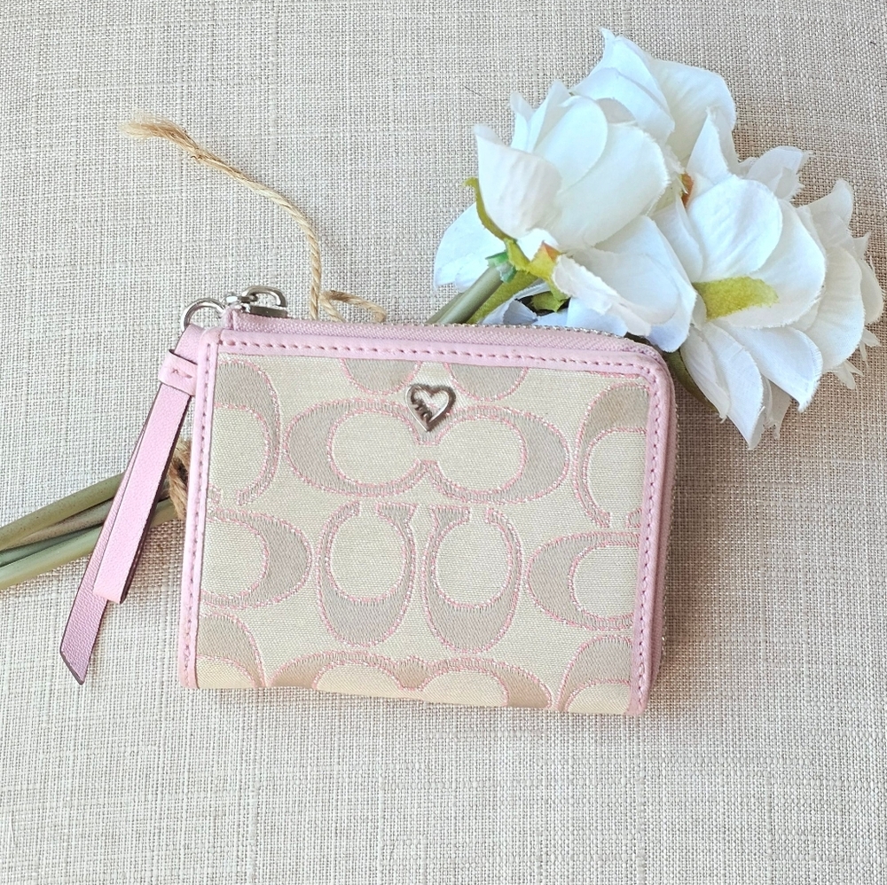 Coach Poppy Signature Jacquard Lurex Wallet ( Pink & Beige )